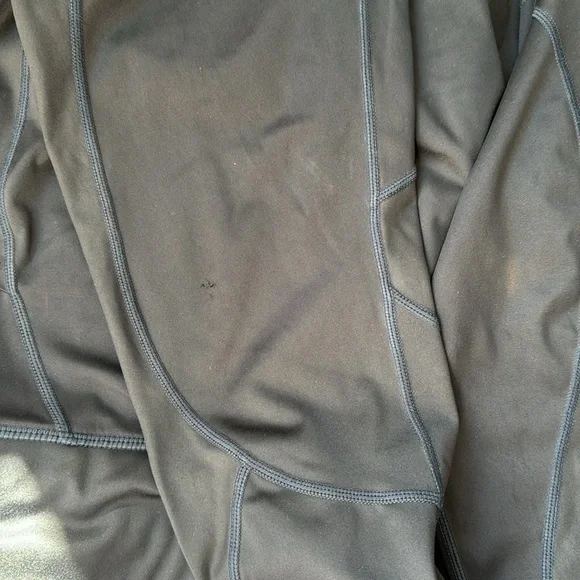 Fabletics black legging - Picture 2 of 2